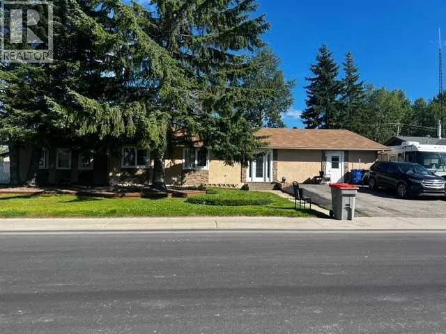507 Hammond Dr S, Fox Creek, Alberta T0H1P0