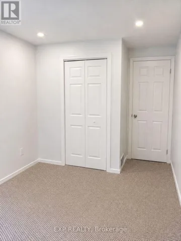 10 - ROOM C - 22 PEARSON STREET, Oshawa (O'Neill), Ontario L1G7C6