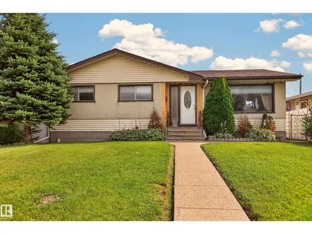 8411 136 AV NW, Edmonton, Alberta T5E1T9
