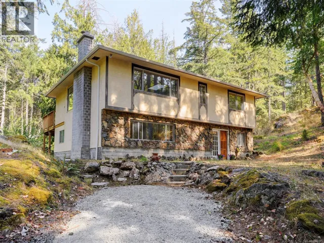 912 Finlayson Arm Rd, Highlands, British Columbia V9B6E6