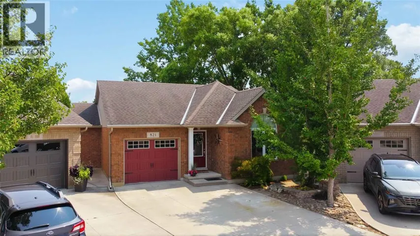 821 Carriage WAY, Sarnia, Ontario N7W0A5