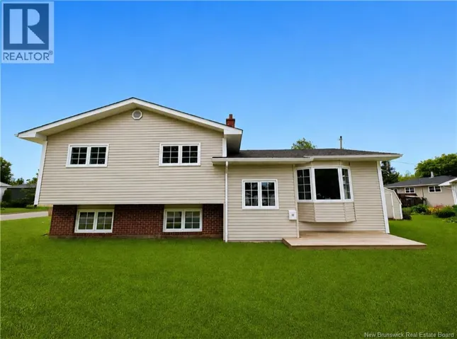 11 Pembroke Crescent, Riverview, New Brunswick E1B3Z9