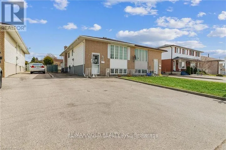 54 BAKERSFIELD DRIVE, Cambridge, Ontario N1R6X6