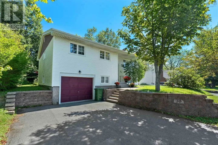 39 Robert Drive, Dartmouth, Nova Scotia B2W2A2