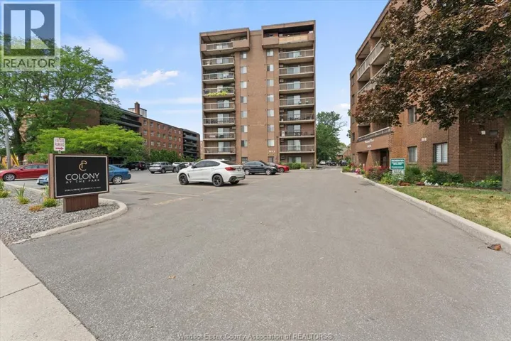 3936 Wyandotte STREET East Unit# 405, Windsor, Ontario N8Y4V1