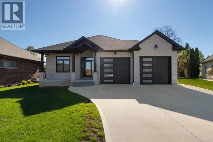113 MACDONALD STREET, Lambton Shores, Ontario N0N1J0