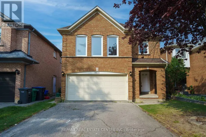 5915 HEMINGWAY ROAD, Mississauga (Central Erin Mills), Ontario L5M5K8
