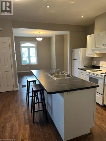 1 LOWER TERRACE HILL Street, Brantford, Ontario N3R1E8
