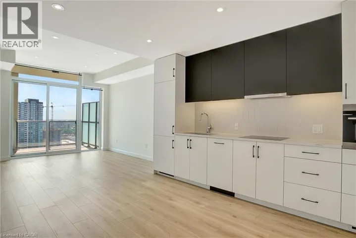 741 KING Street W Unit# 1806, Kitchener, Ontario N2G0E9
