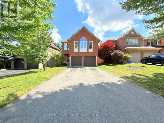 162 WIDDIFIELD AVENUE, Newmarket (Armitage), Ontario L3X1Z2