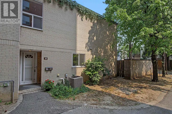 18 - 11 FOUR WINDS DRIVE, Toronto (York University Heights), Ontario M3J1K7