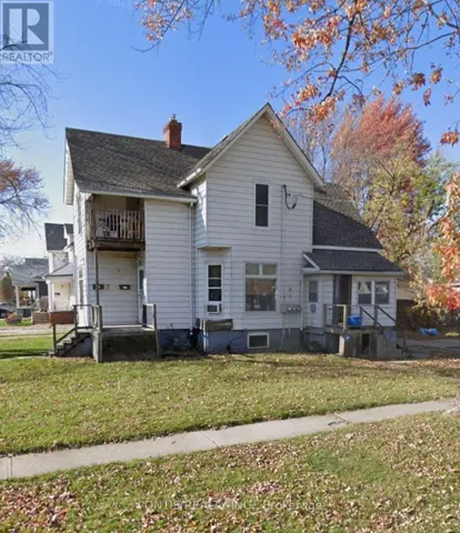 FIRST FLOOR - 452 CONFEDERATION STREET, Sarnia, Ontario N7T3G8