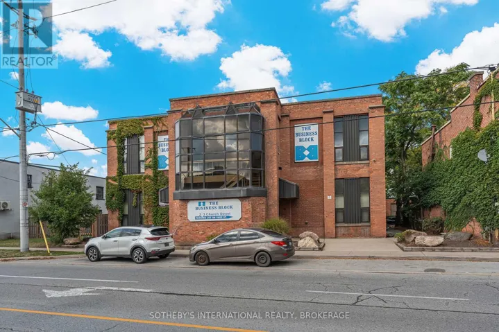 243 CHURCH STREET, St. Catharines (E. Chester), Ontario L2R3E8