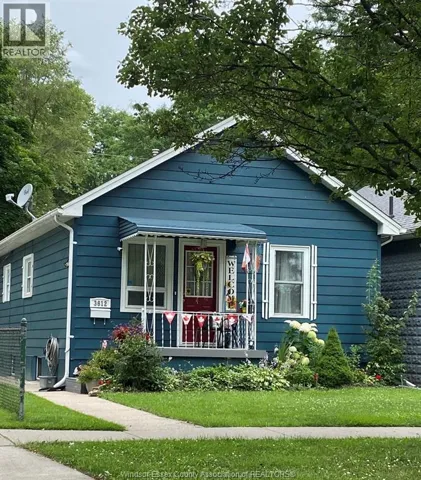 3612 KING, Windsor, Ontario N9C1P5