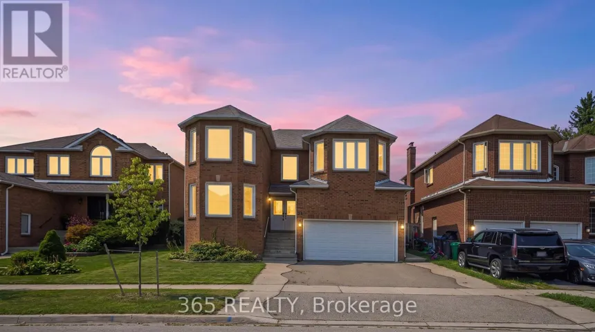 52 LEEWARD DRIVE, Brampton (Westgate), Ontario L6S5V8