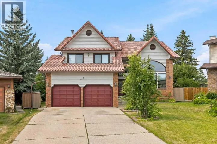119 Strathbury Bay SW, Calgary, Alberta T3H1N3
