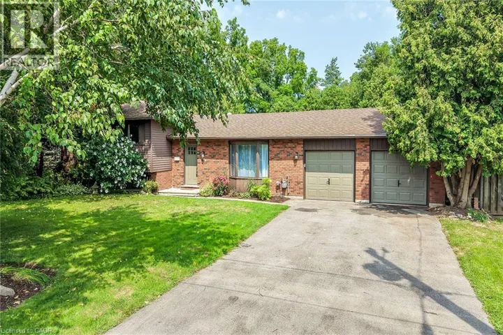 306 LANARK Street, Caledonia, Ontario N3W1E8