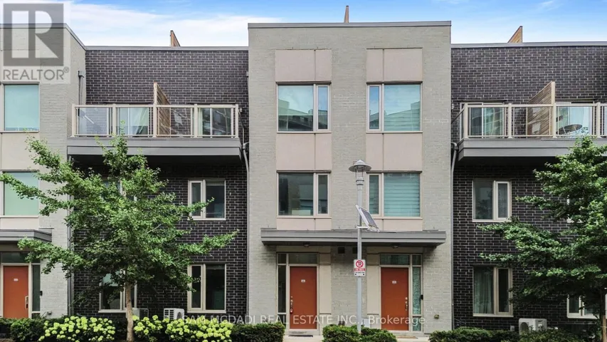 46 - 26 APPLEWOOD LANE, Toronto (Etobicoke West Mall), Ontario M9C0C1