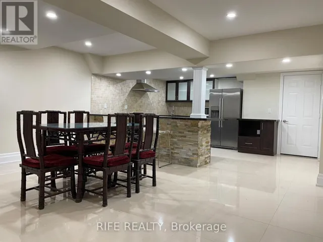 48 TRANSWELL AVENUE, Toronto (Willowdale West), Ontario M2R2J4