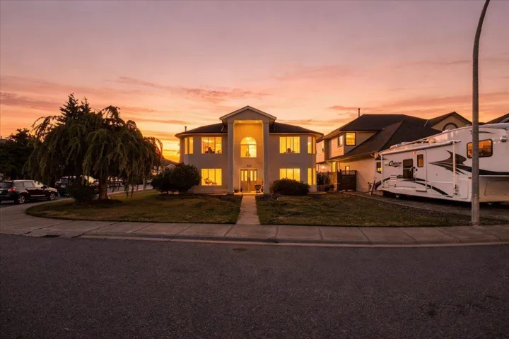8351 MILLER CRESCENT, Mission, British Columbia V2V6H7
