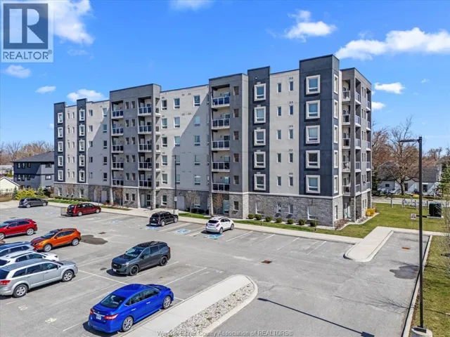 22 VICTOR Unit# 403, Essex, Ontario N8W1J7