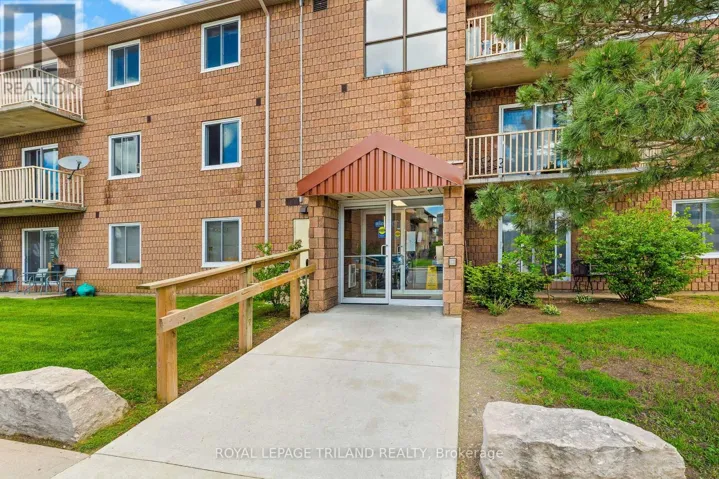 107 - 1584 ERNEST AVENUE, London South (South X), Ontario N6E1X9