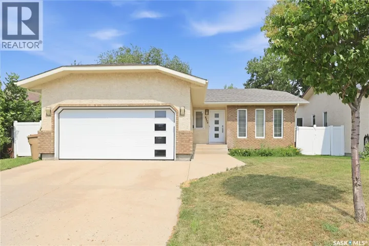 2206 Assiniboine AVENUE E, Regina, Saskatchewan S4V2E8