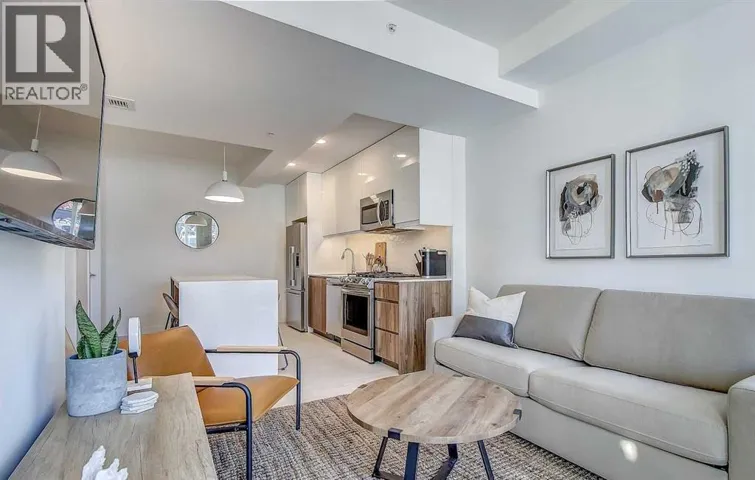 325R, 327 9A Street NW, Calgary, Alberta T2N1T7