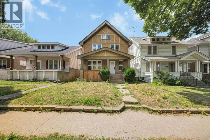 421 ELM AVENUE, Windsor, Ontario N9A5H2