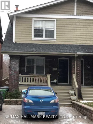 UPPER - 37 LOLA ROAD, Toronto (Yonge-Eglinton), Ontario M5P1E5