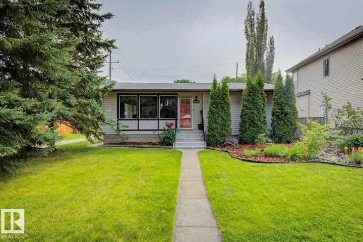 10151 71 ST NW, Edmonton, Alberta T6A2V6