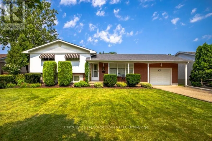 121 LOCKHART DRIVE, St. Catharines (Glendale/Glenridge), Ontario L2T1W3