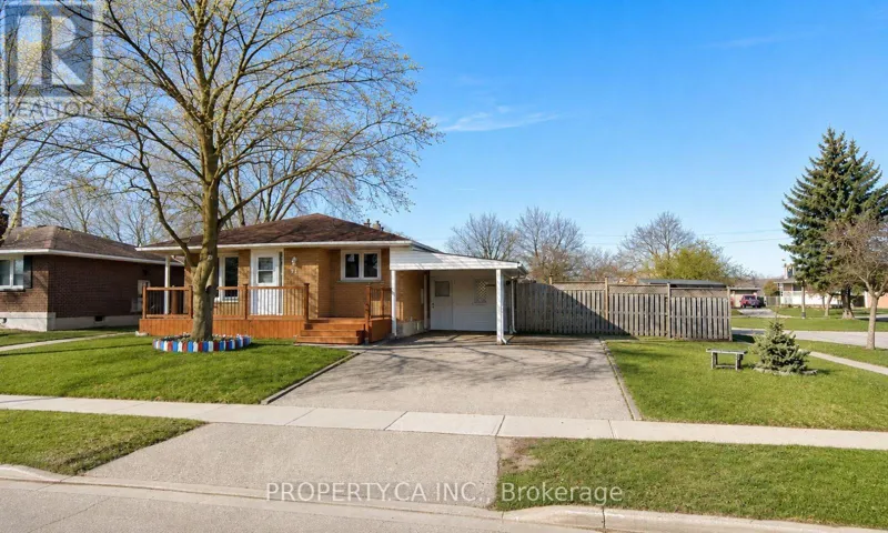LOWER - 71 HIGHPARK AVENUE, Kitchener, Ontario N2C2C3