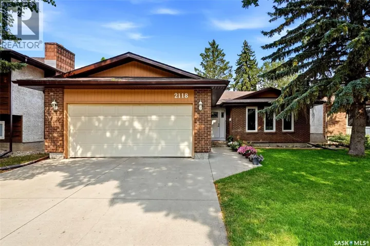 2118 Elderkin DRIVE E, Regina, Saskatchewan S4V1N7