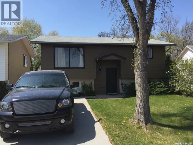 581 3rd STREET W, Shaunavon, Saskatchewan S0N2M0