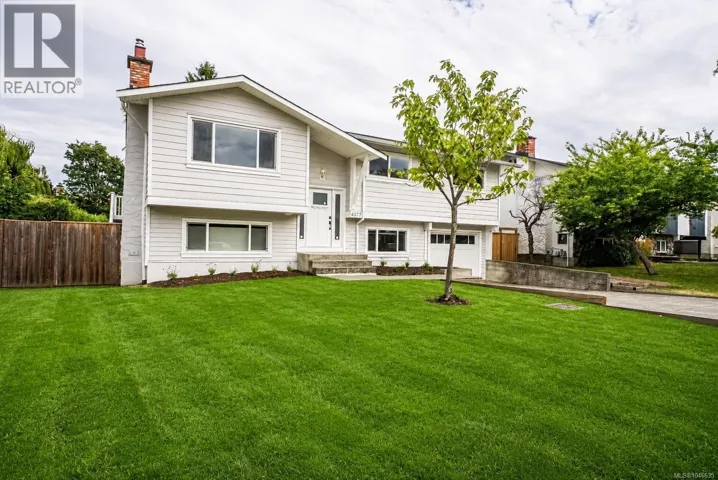 4377 Fieldmont Pl, Saanich, British Columbia V8N4Z4