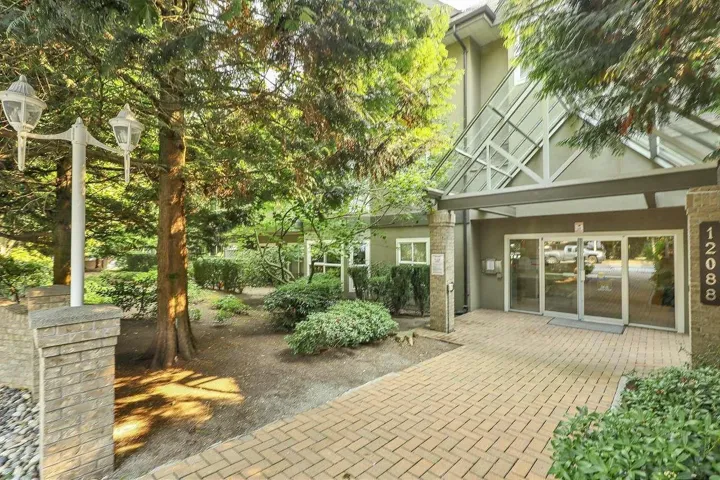 218 12088 66 AVENUE, Surrey, British Columbia V3W1Z9
