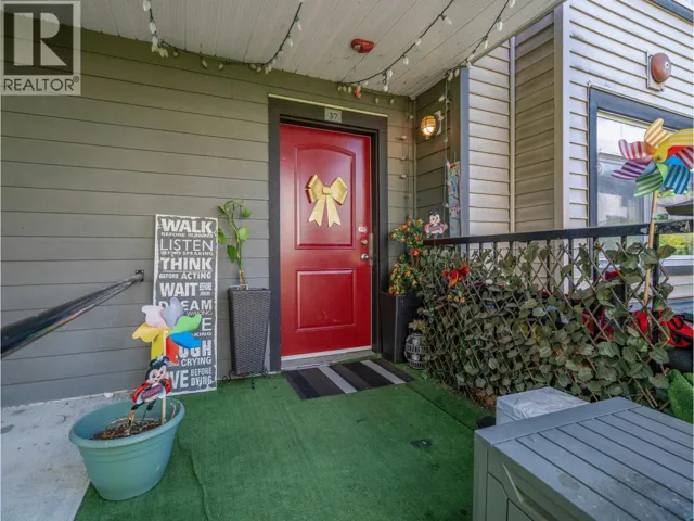 37 7428 14TH AVENUE, Burnaby, British Columbia V3N0C2
