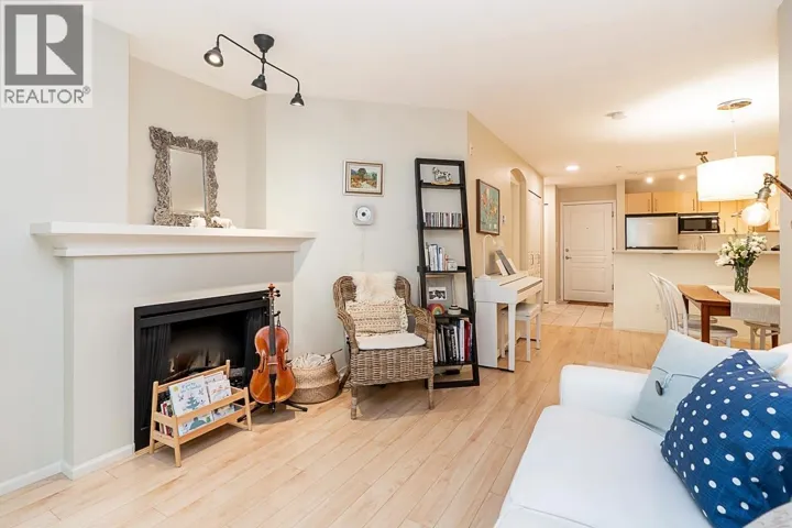 111 7330 SALISBURY AVENUE, Burnaby, British Columbia V5E4N8