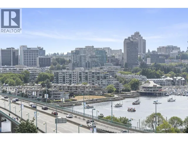 1251 38 SMITHE STREET, Vancouver, British Columbia V6B0P3
