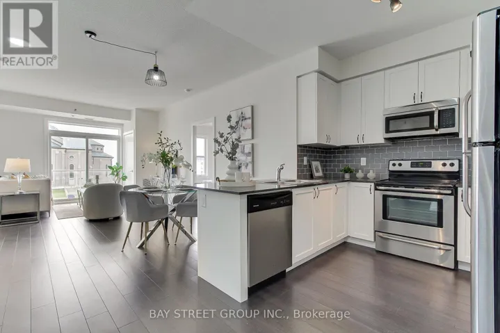 PH8 - 28 PRINCE REGENT STREET, Markham (Cathedraltown), Ontario L6C0V5