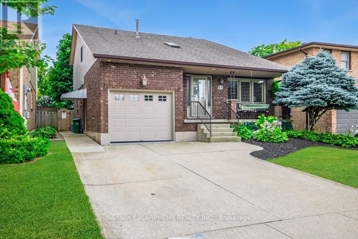 49 BRANTHAVEN DRIVE, Hamilton (Stoney Creek Mountain), Ontario L8J2M2