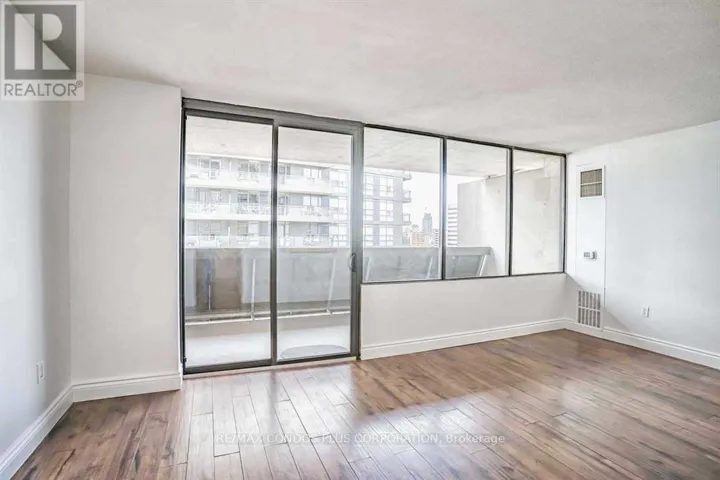 1011 - 720 SPADINA AVENUE, Toronto (University), Ontario M5S2T9