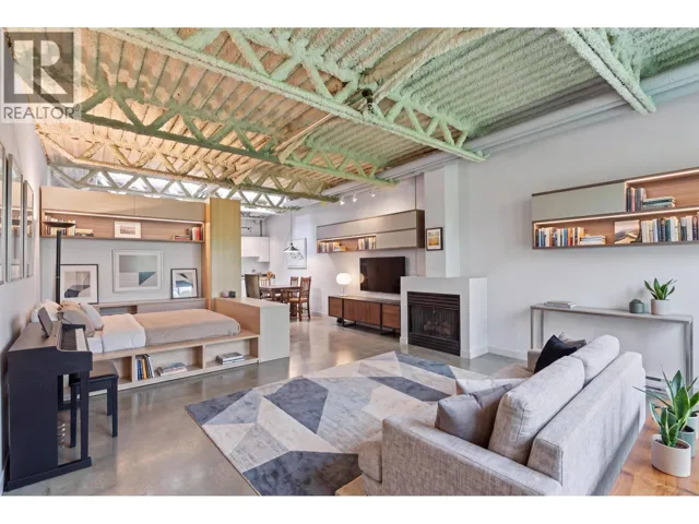 424 350 E 2ND AVENUE, Vancouver, British Columbia V5T4R8
