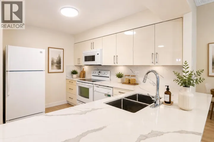 603 2468 E BROADWAY, Vancouver, British Columbia V5M4V1