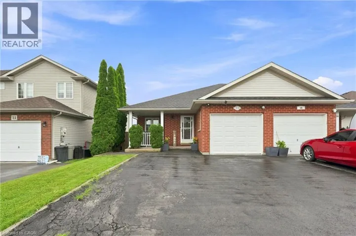13 GOLDEN ACRES Drive, Smithville, Ontario L0R2A0