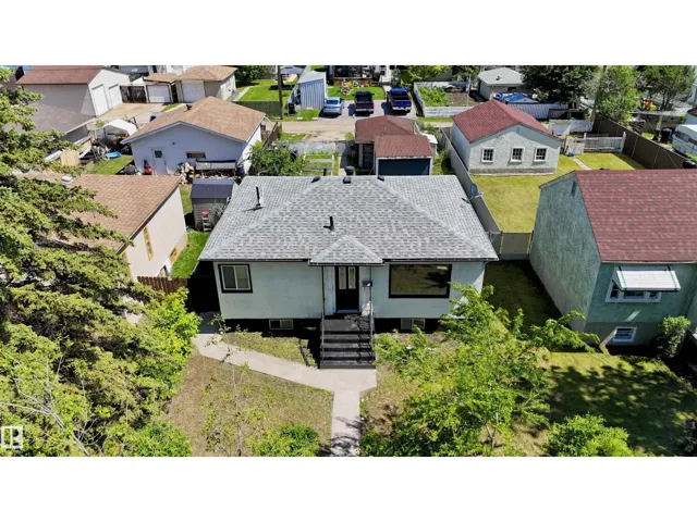 11927 68 ST NW, Edmonton, Alberta T5B1P8