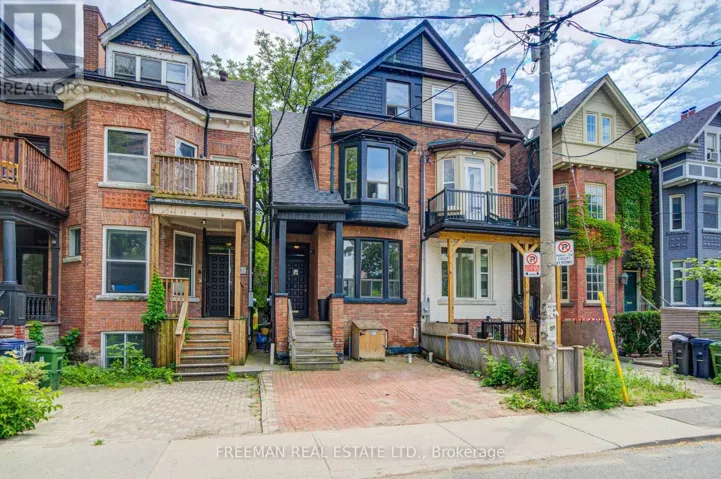 63 SUSSEX AVENUE, Toronto (University), Ontario M5S1J8