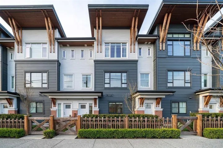 21 22128 48A AVENUE, Langley, British Columbia V3A0L6