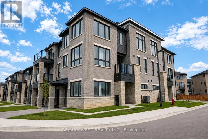 34 SPRY LANE, Barrie (Innis-Shore), Ontario L4N0H7